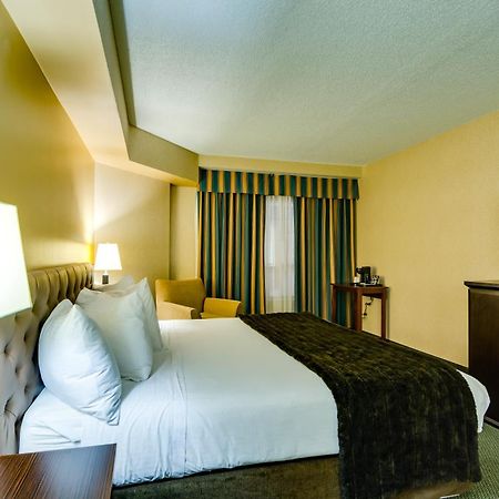 Sawridge Inn And Conference Centre Edmonton South Номер фото