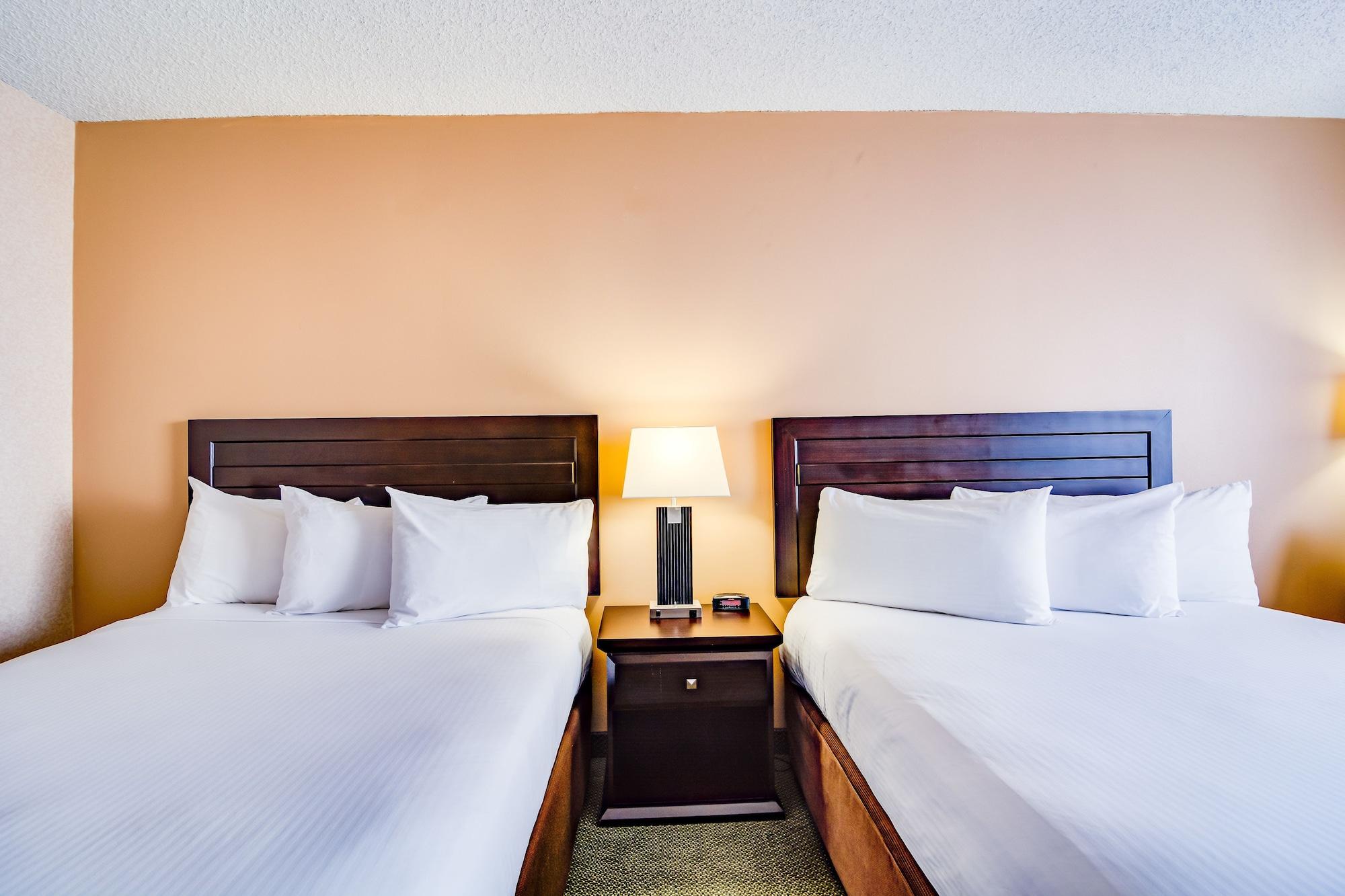 Sawridge Inn And Conference Centre Edmonton South Экстерьер фото