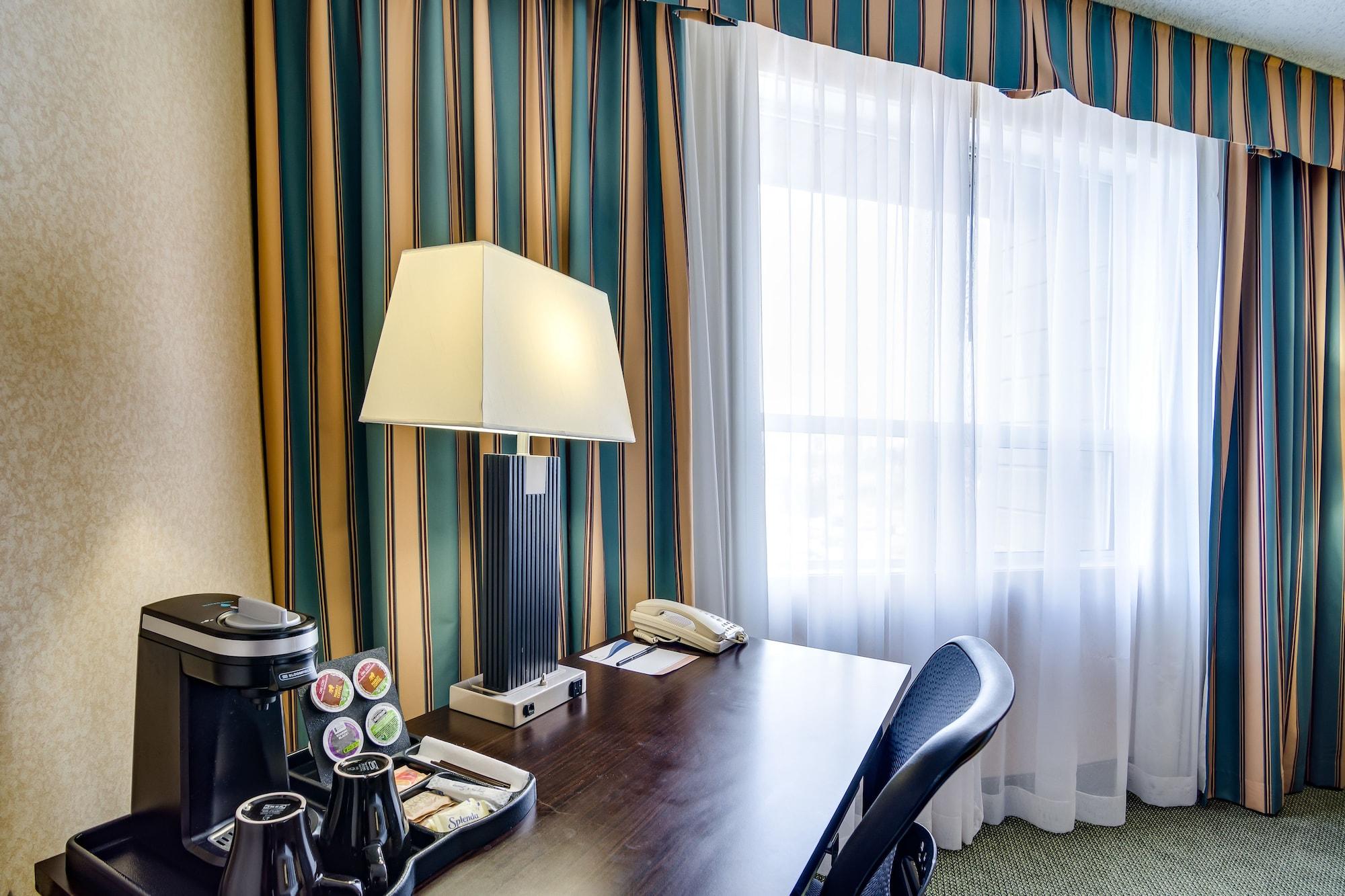 Sawridge Inn And Conference Centre Edmonton South Экстерьер фото