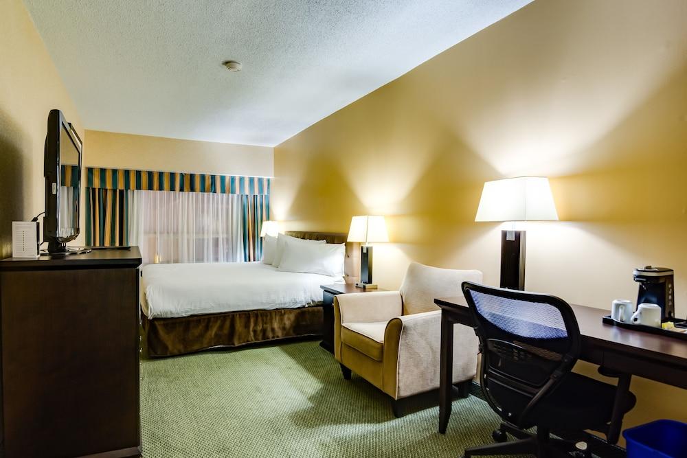 Sawridge Inn And Conference Centre Edmonton South Экстерьер фото