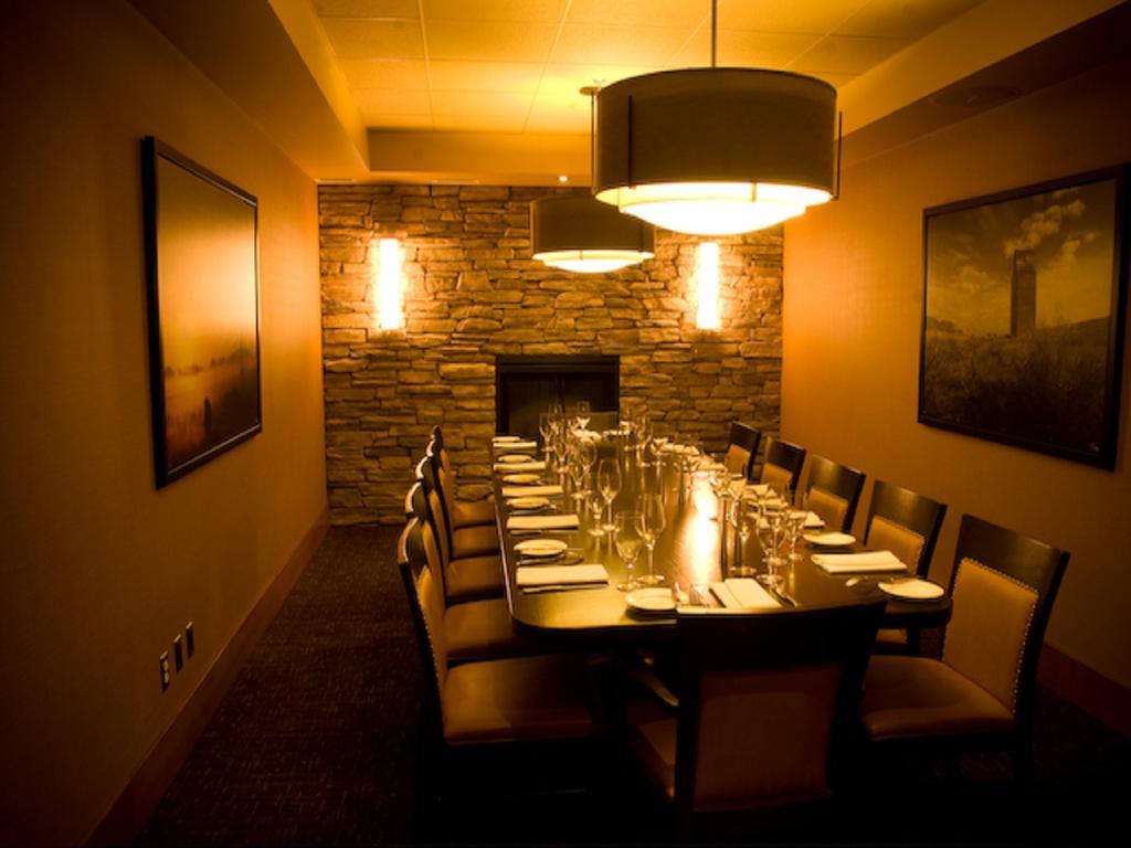 Sawridge Inn And Conference Centre Edmonton South Экстерьер фото