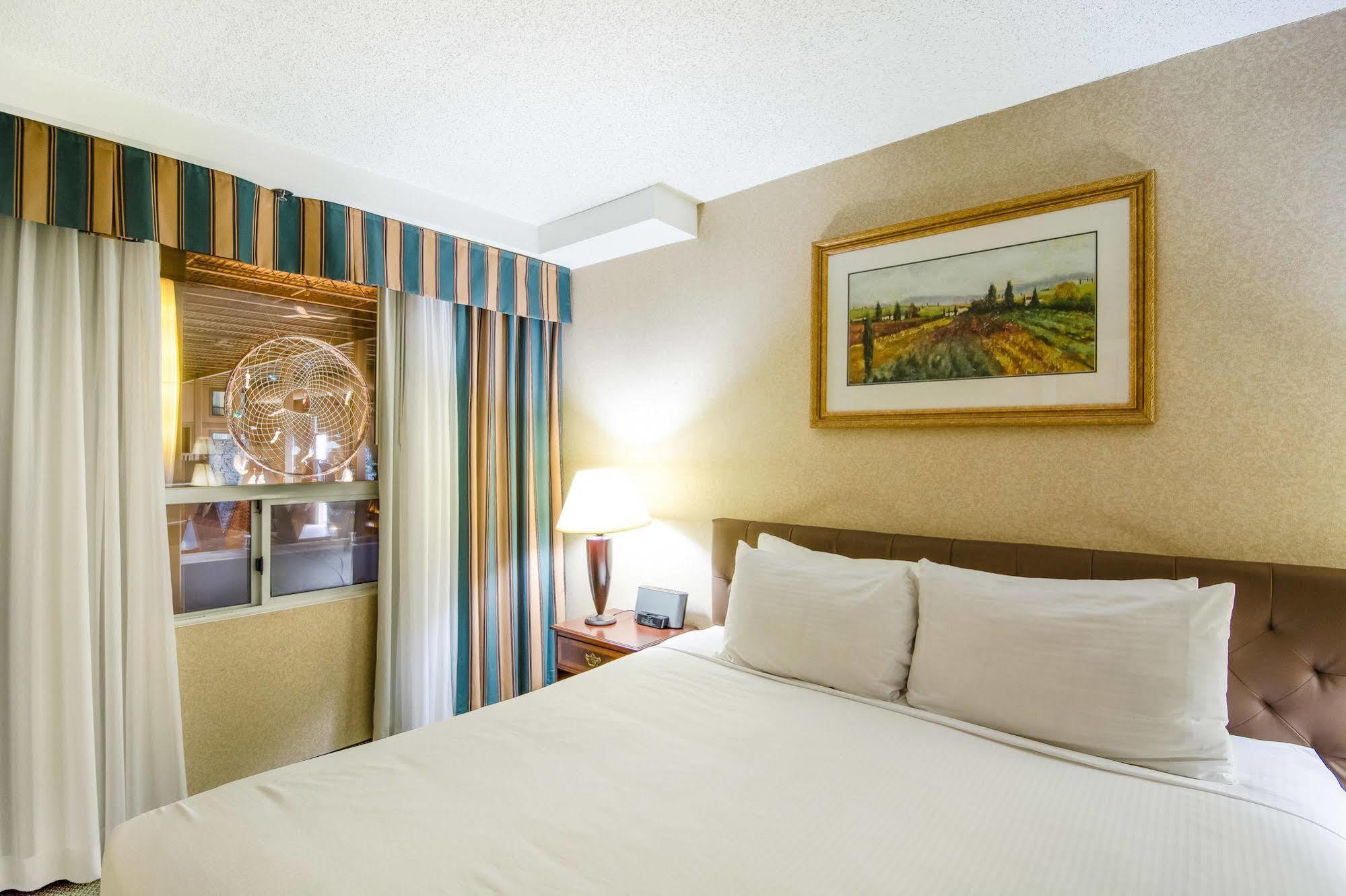 Sawridge Inn And Conference Centre Edmonton South Экстерьер фото